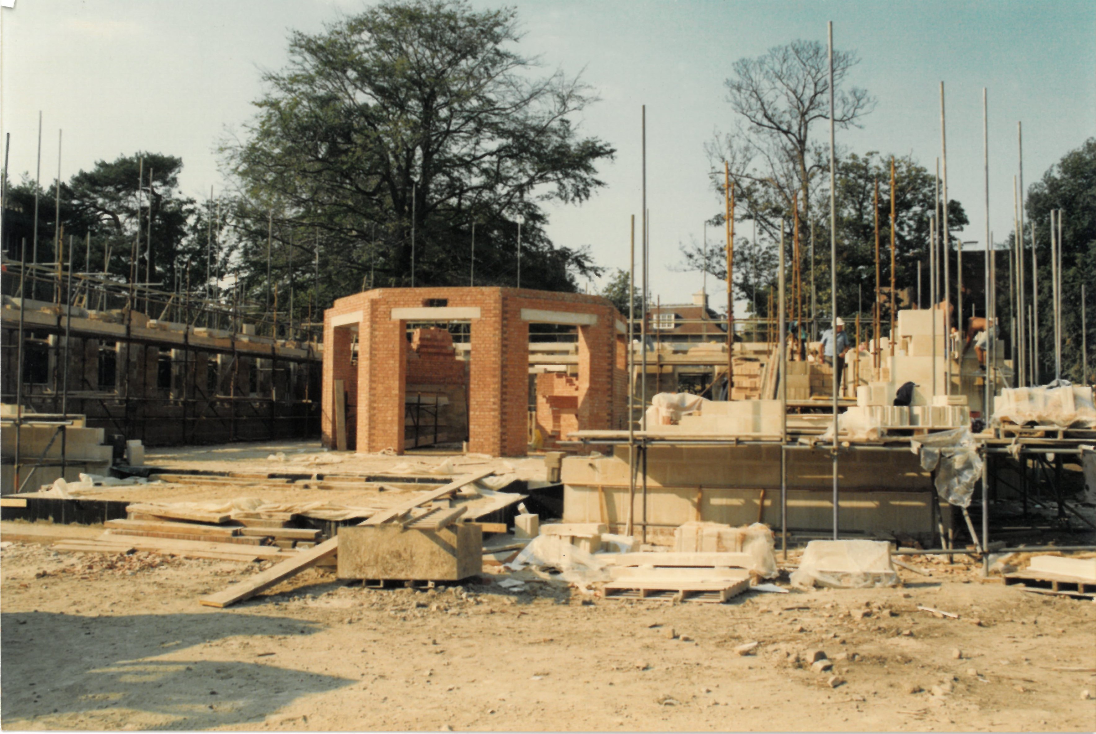 Photograph showing the early stages of building work on the Maitland Robinson Library, 1991